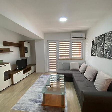 Simonovski'S Apartments 斯科普里 外观 照片