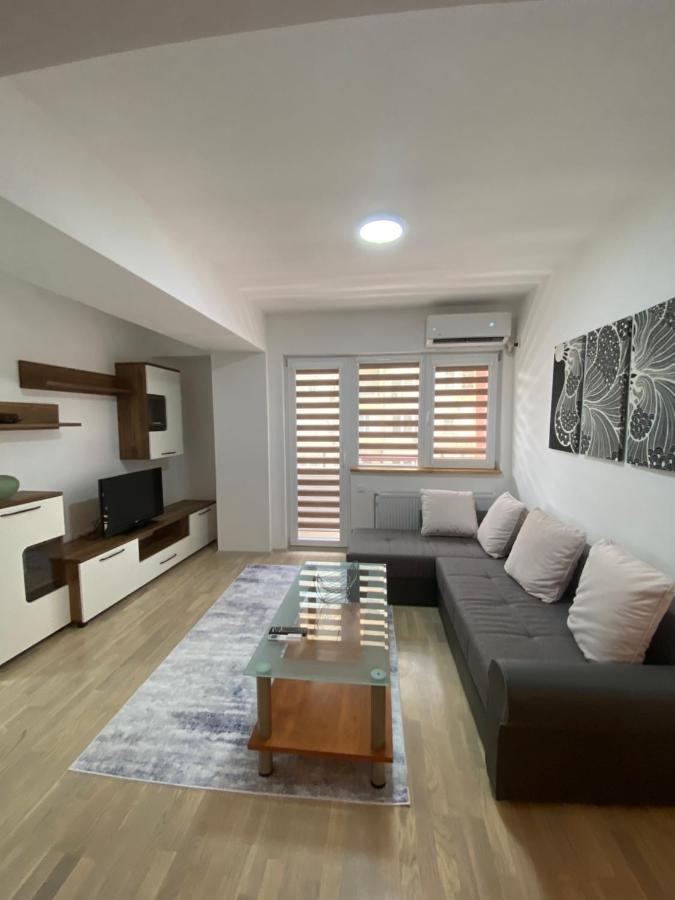 Simonovski'S Apartments 斯科普里 外观 照片